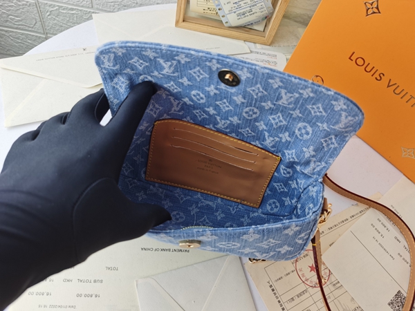 ルイヴィトンバッグ着用イメージ